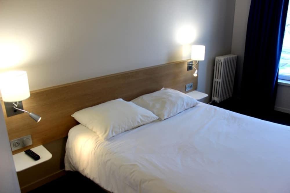 Brit Hotel Macon Centre Gare Екстер'єр фото