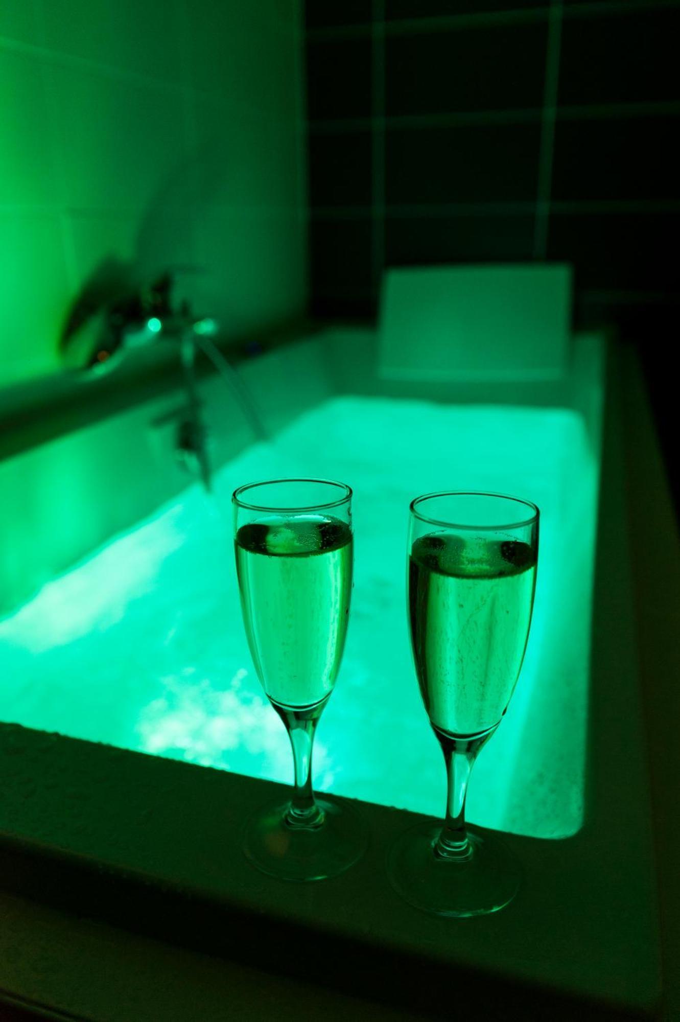 Brit Hotel Macon Centre Gare Екстер'єр фото