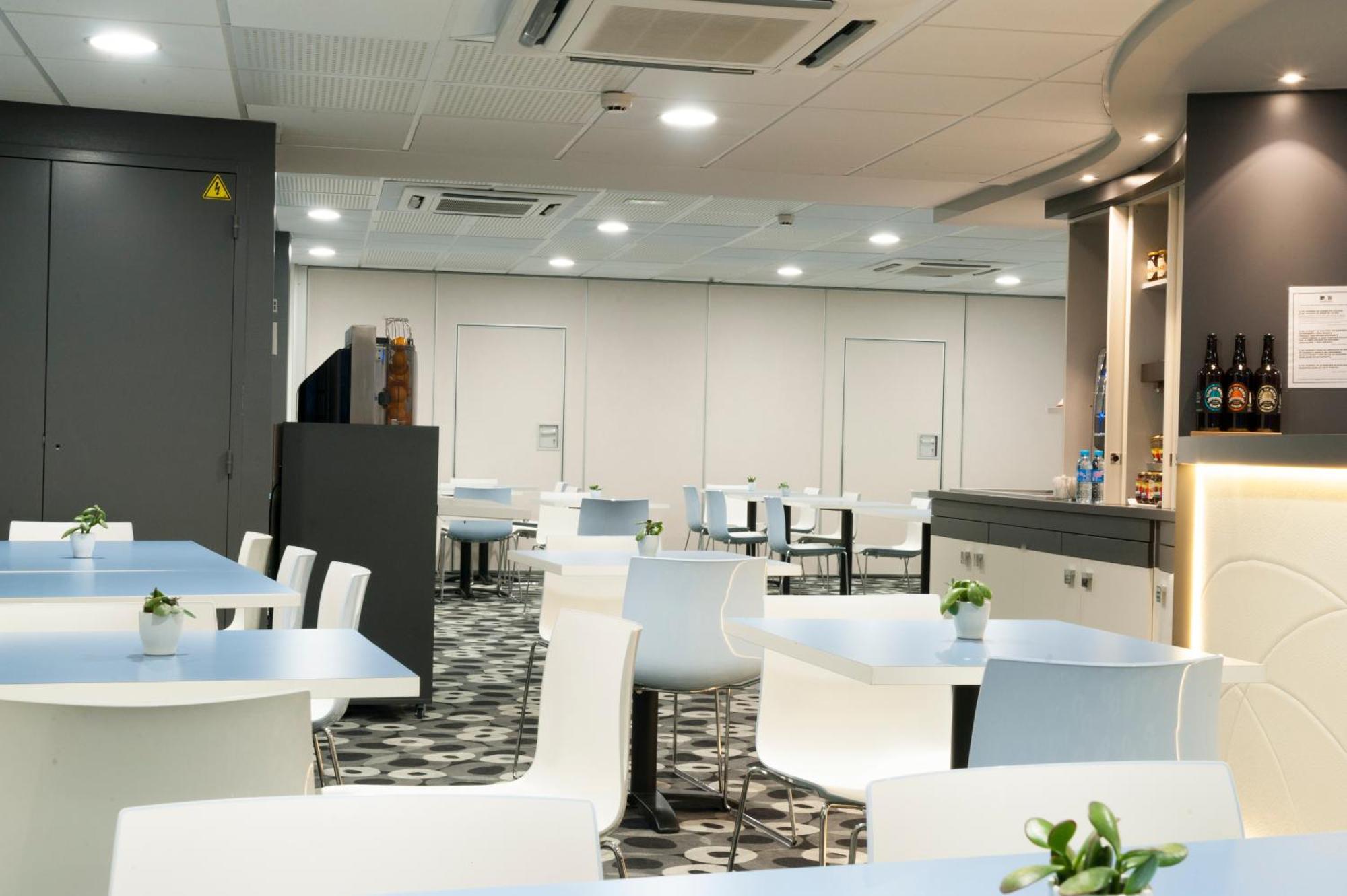 Brit Hotel Macon Centre Gare Екстер'єр фото
