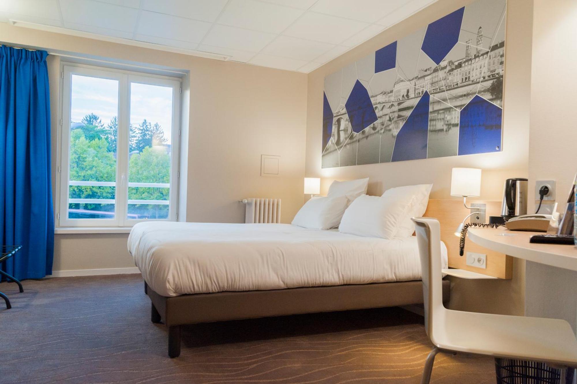 Brit Hotel Macon Centre Gare Екстер'єр фото