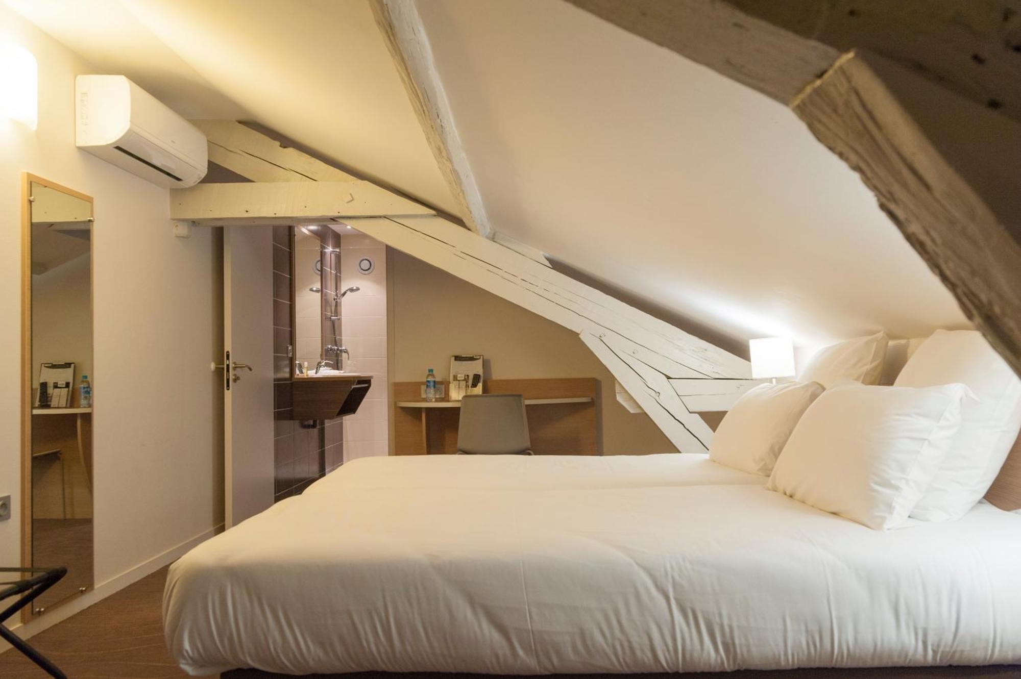 Brit Hotel Macon Centre Gare Екстер'єр фото