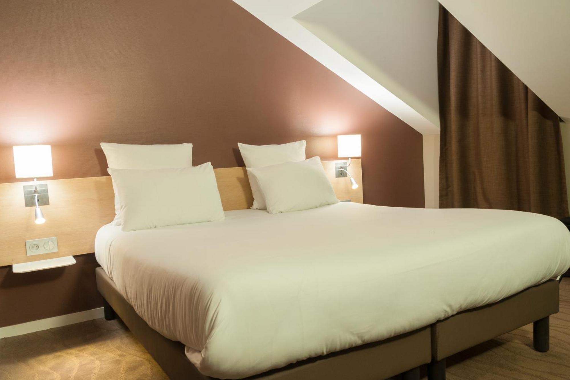 Brit Hotel Macon Centre Gare Екстер'єр фото