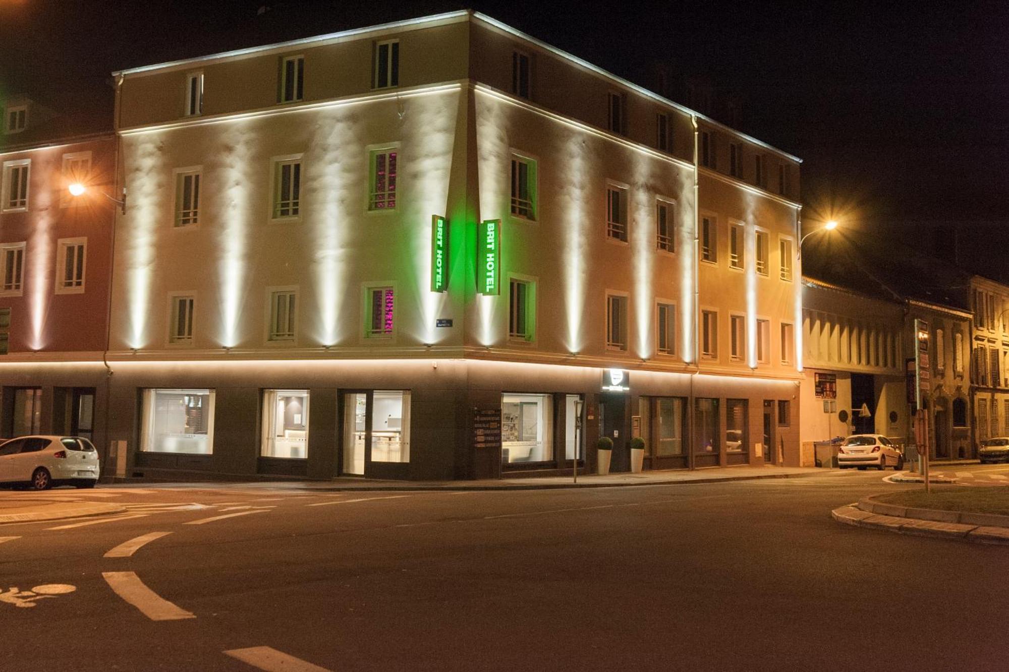 Brit Hotel Macon Centre Gare Екстер'єр фото