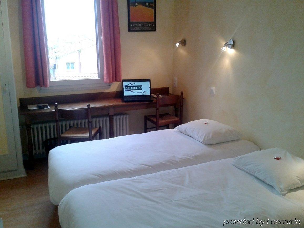 Brit Hotel Macon Centre Gare Екстер'єр фото